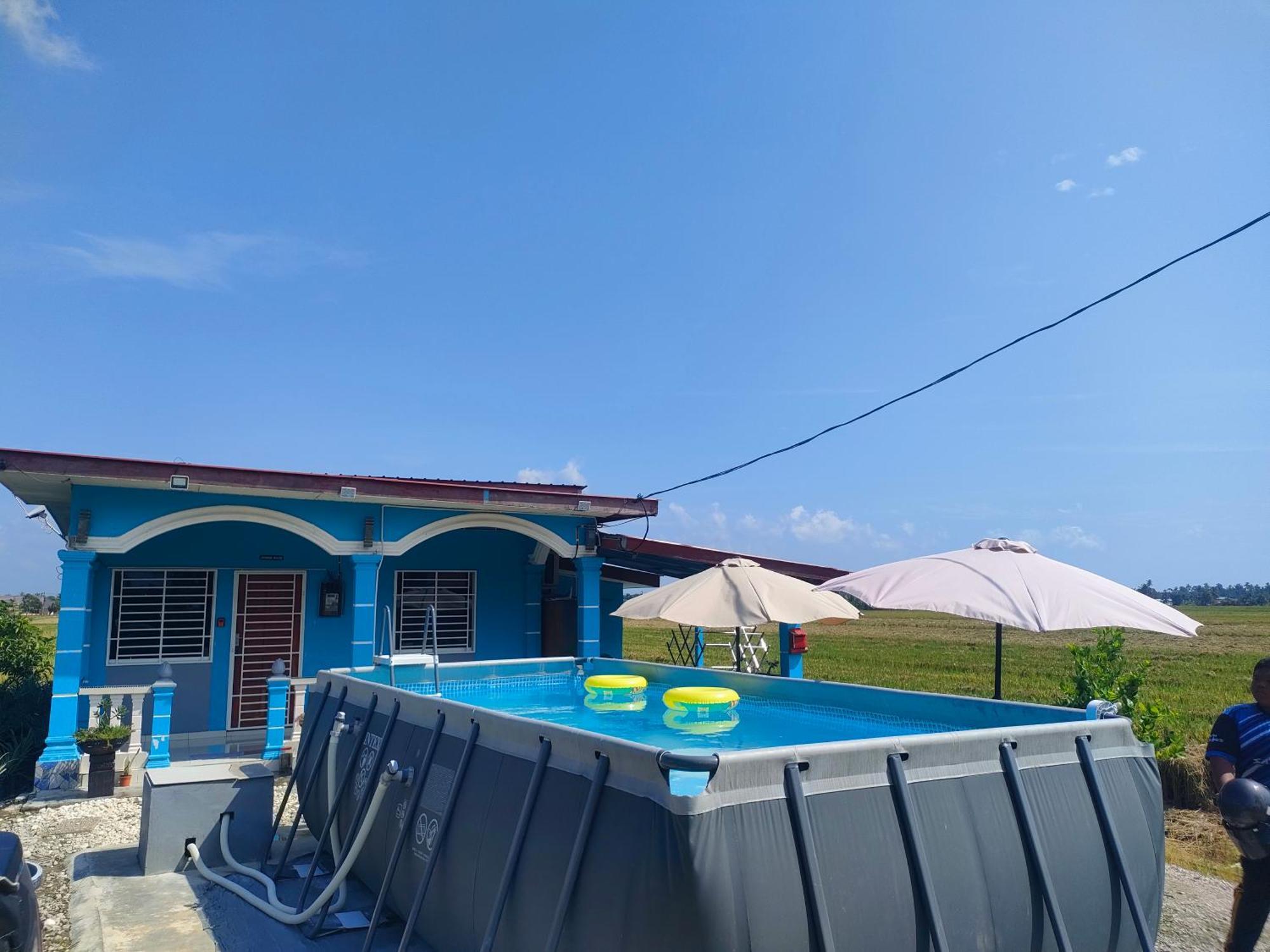 Izz Homestay Sawah Padi Sungai Besar ! Phòng bức ảnh